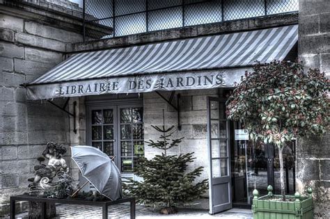 Paris'Teki Librairie Des Jardins'In Kapanışı